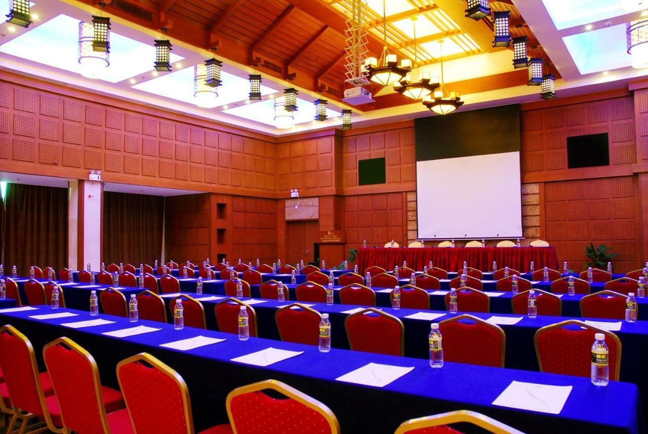 Rongjin Haiyue Hotel Саня Екстериор снимка